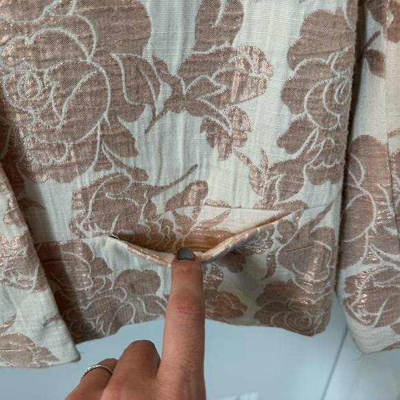 Cropped Jacket - Picture 2 of 5